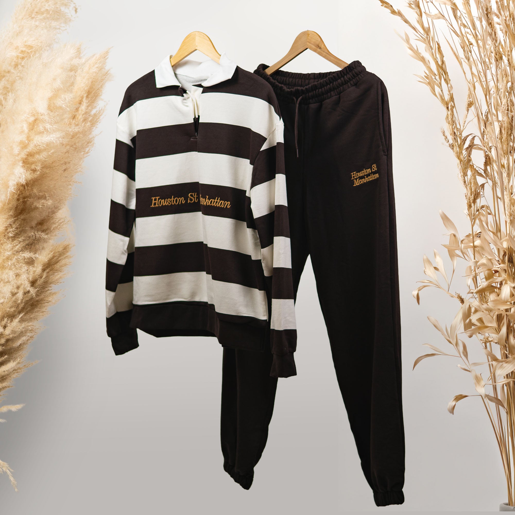 ÇİZGİLİ KAHVE BEYAZ EŞOFMAN TAKIM