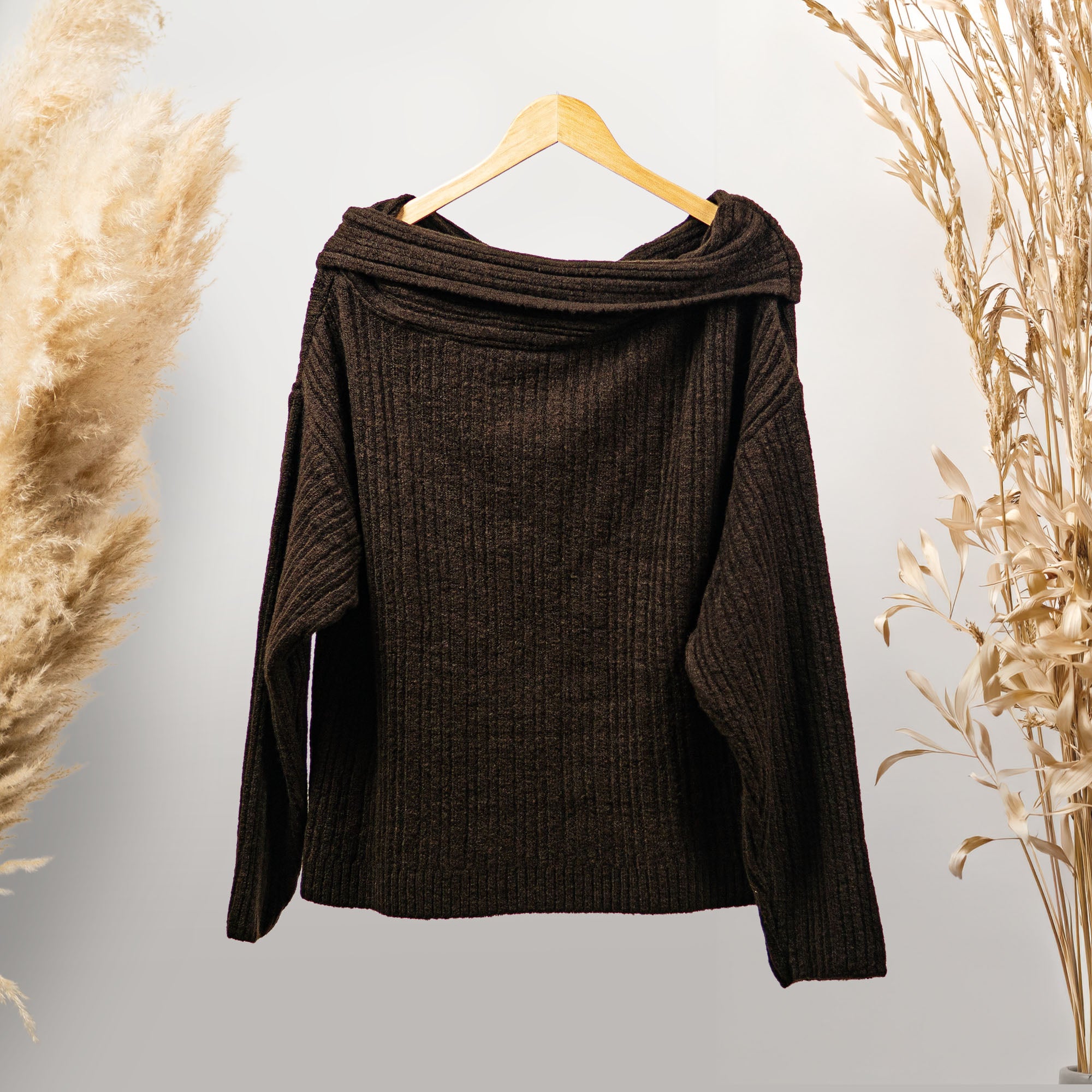 BALIKÇI YAKA KAHVERENGİ KAZAK