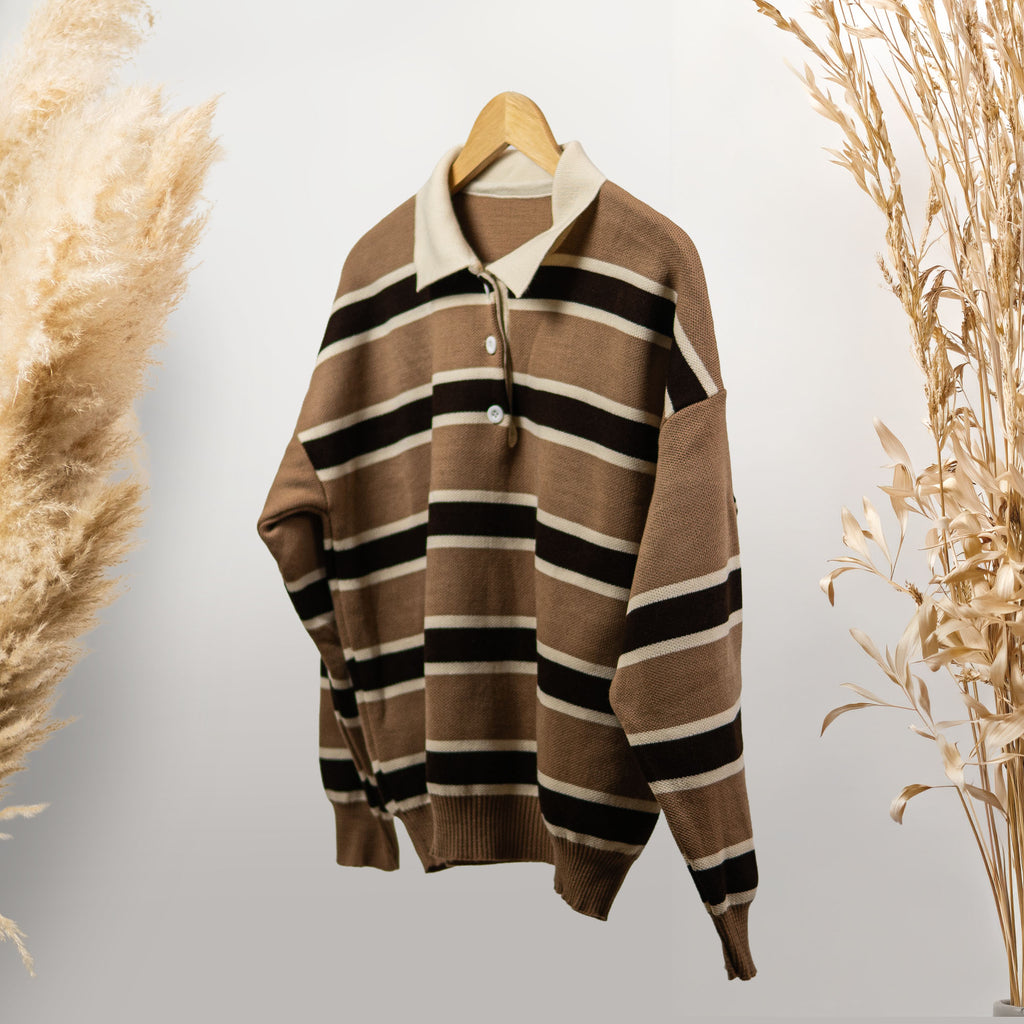 KOYU KAHVE ÇİZGİLİ POLO YAKA KAZAK