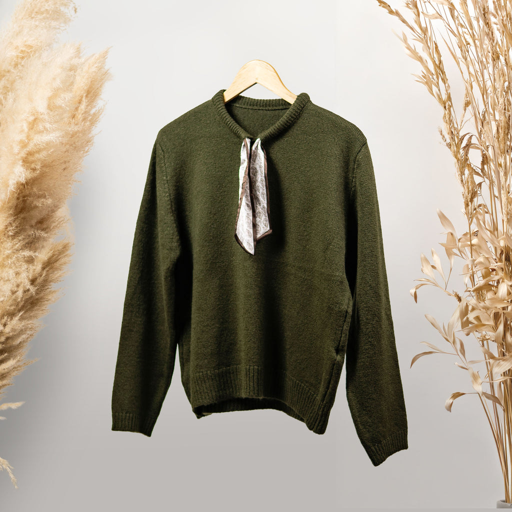 FULARLI YEŞİL KAZAK