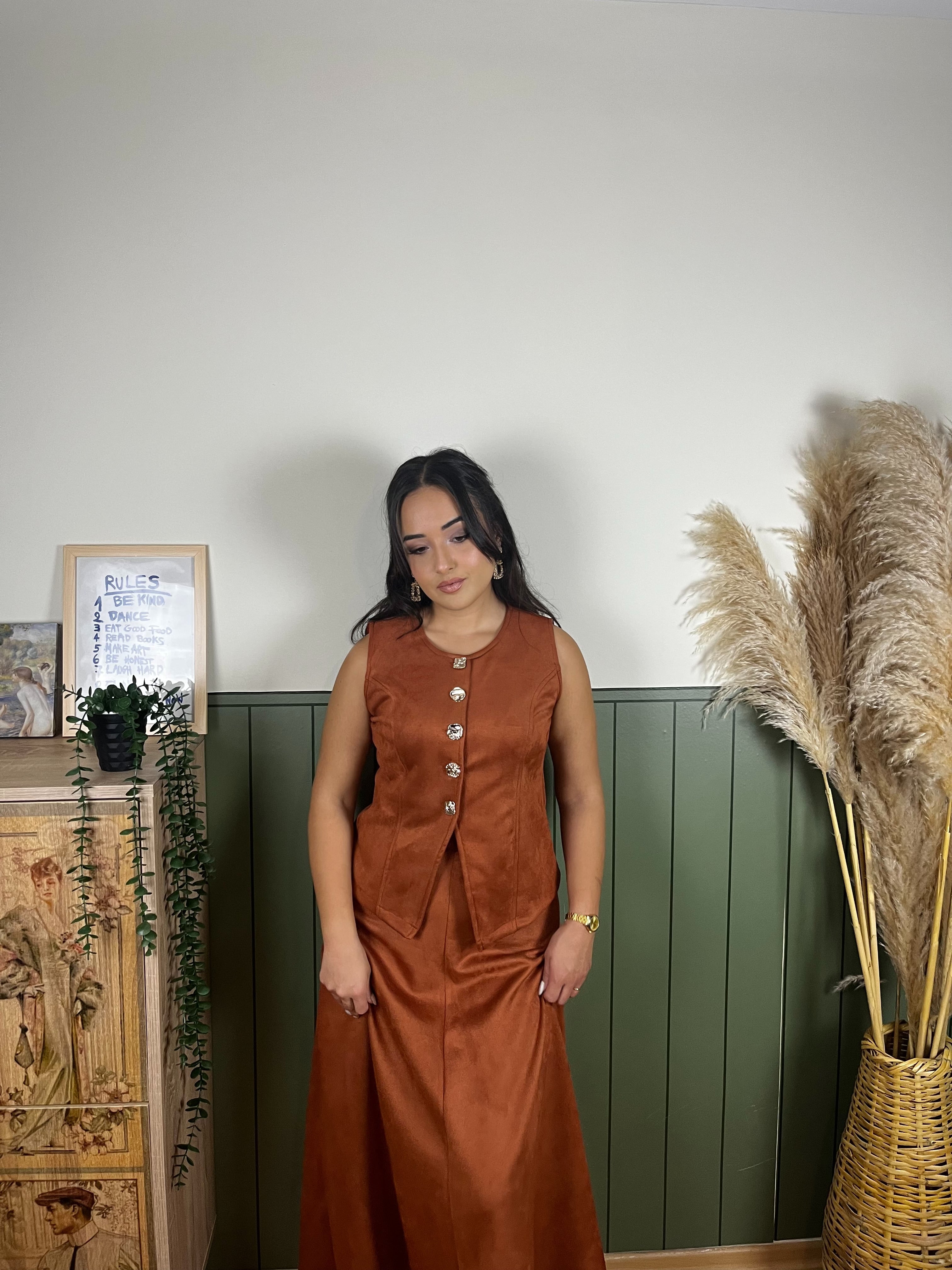 KİREMİT RENGİ SÜET ETEK YELEK TAKIM