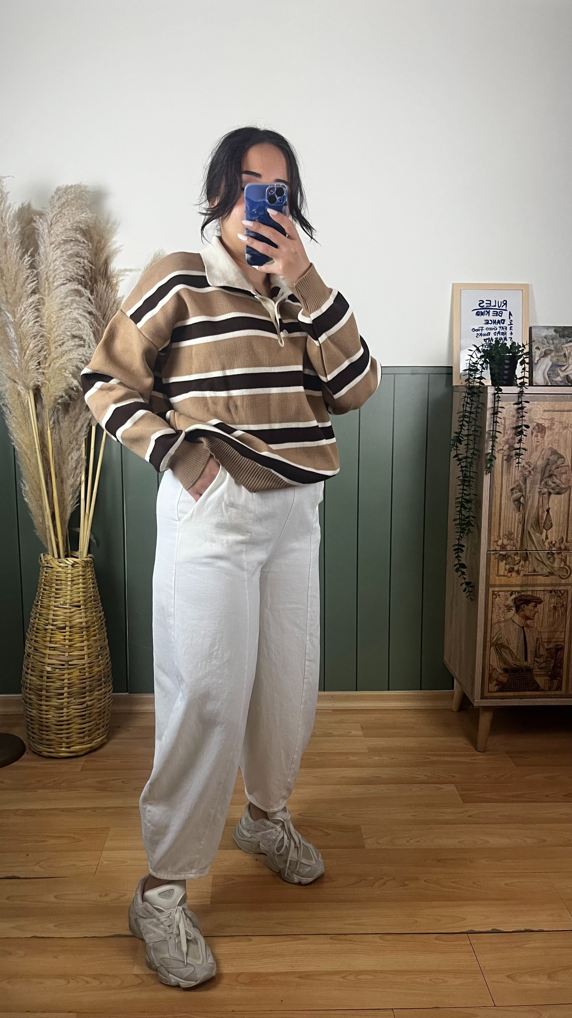 KOYU KAHVE ÇİZGİLİ POLO YAKA KAZAK