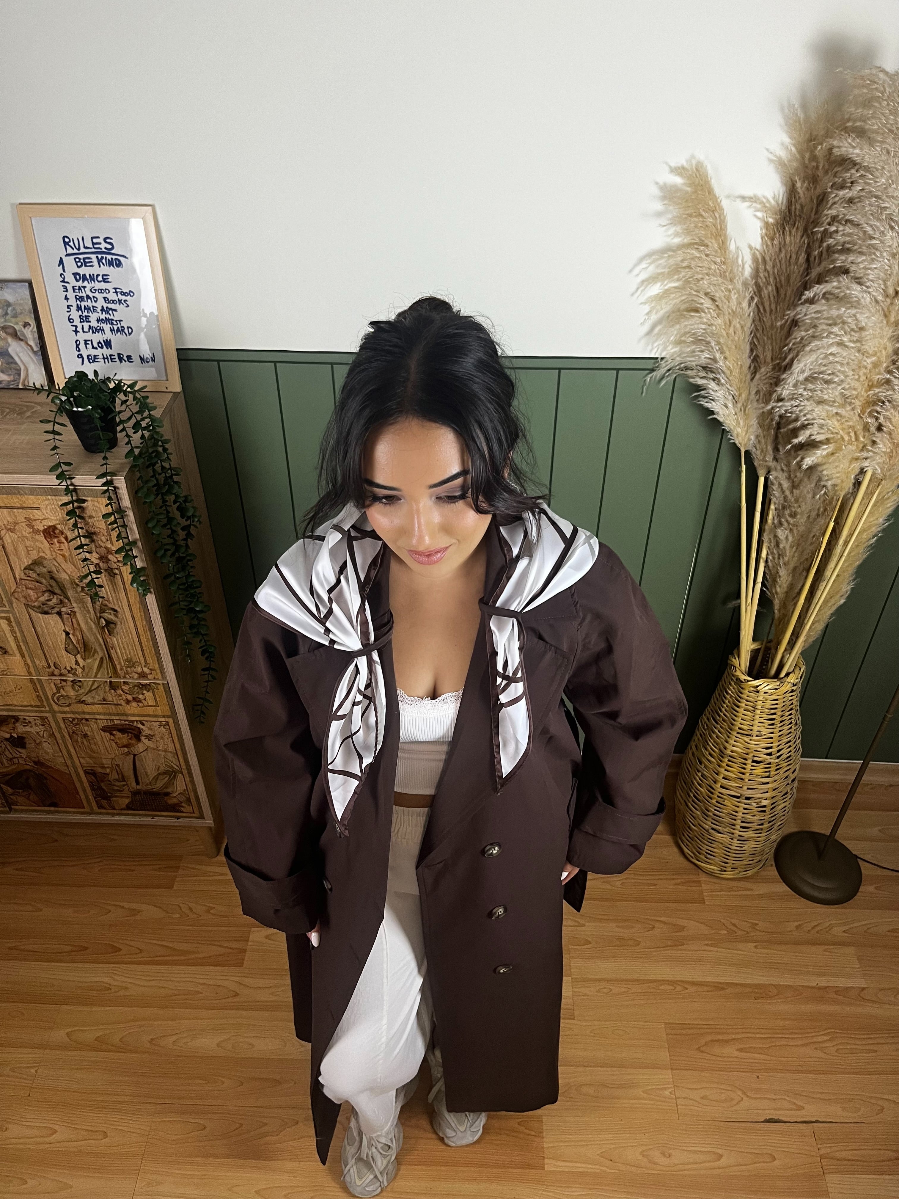 ACI KAHVE FULARLI TRENÇKOT