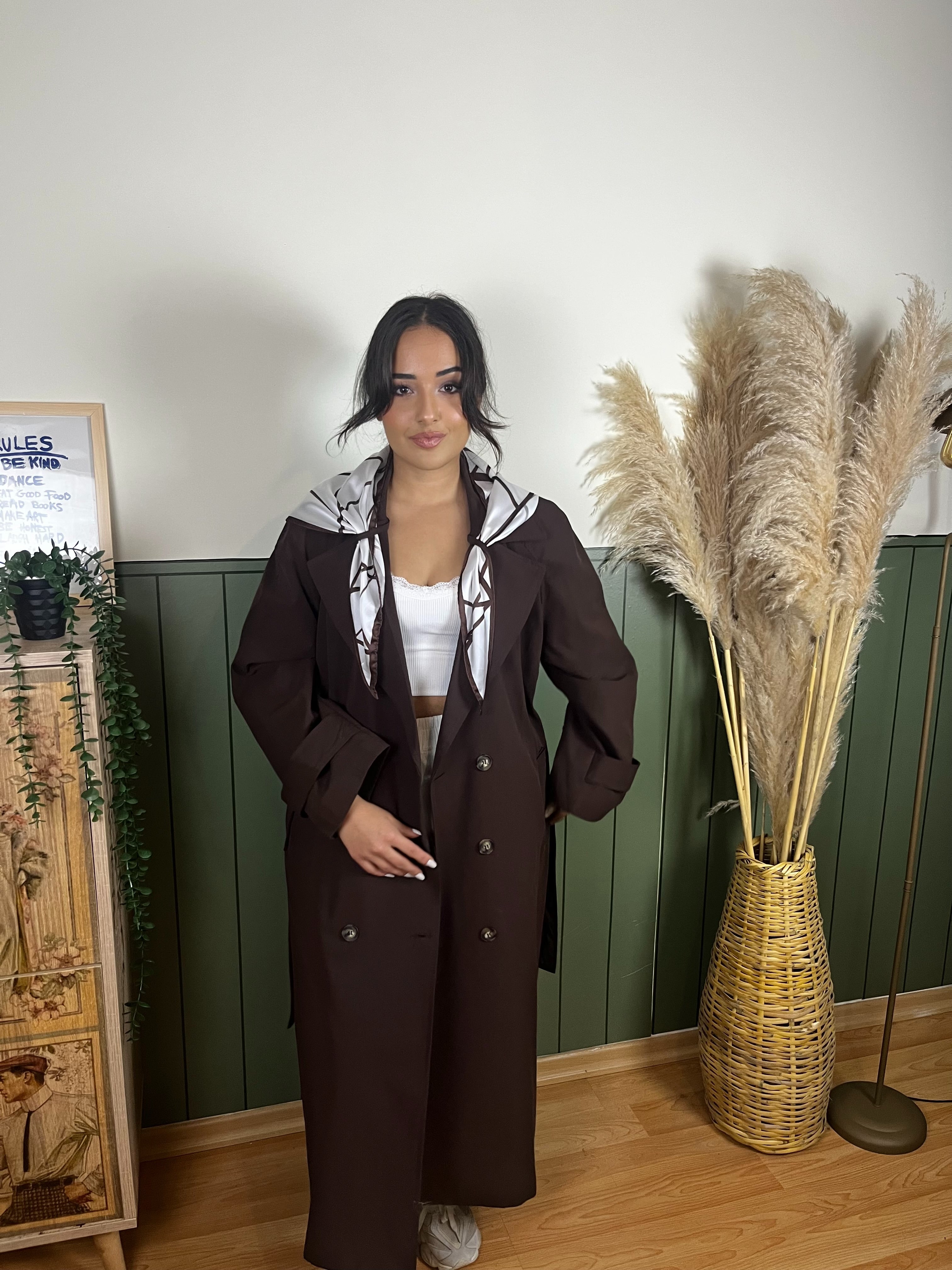 ACI KAHVE FULARLI TRENÇKOT