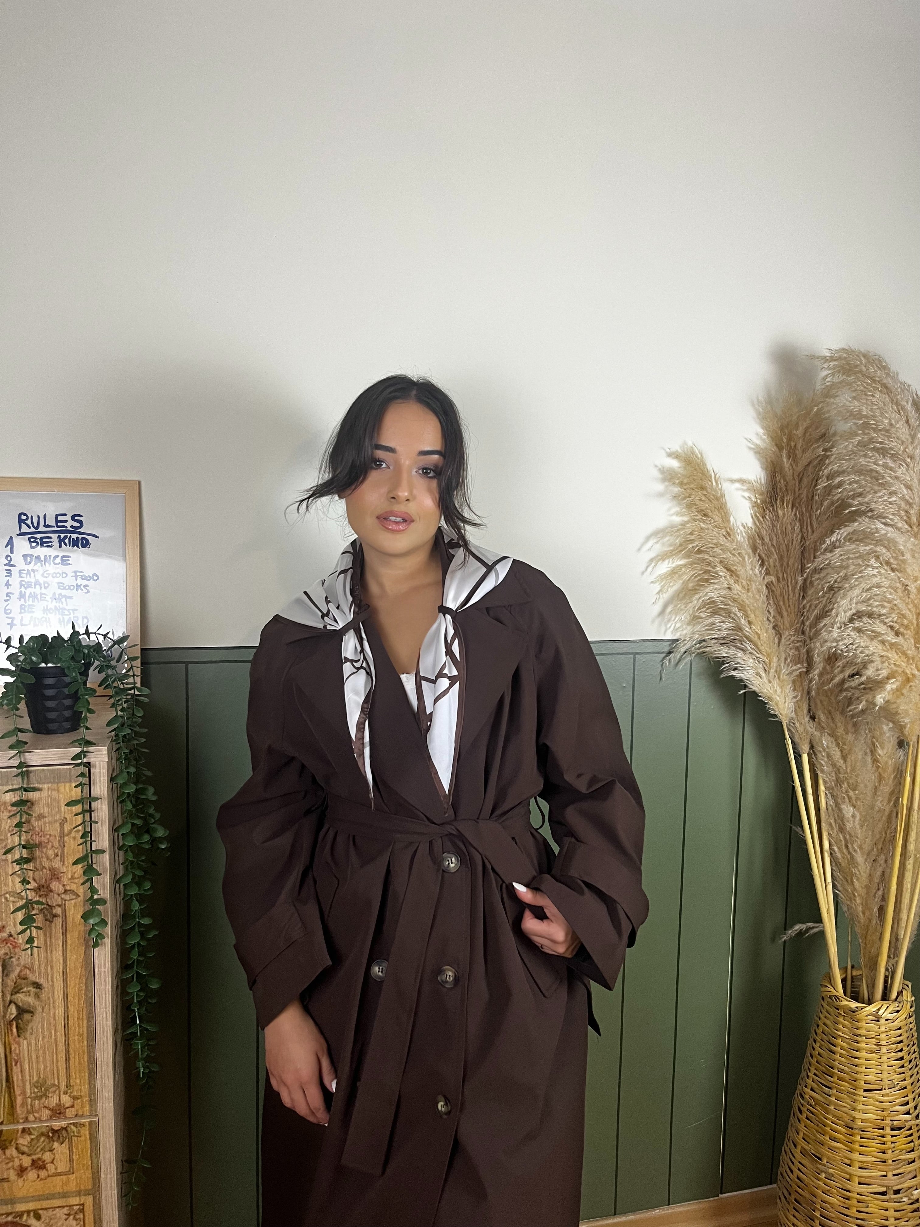 ACI KAHVE FULARLI TRENÇKOT