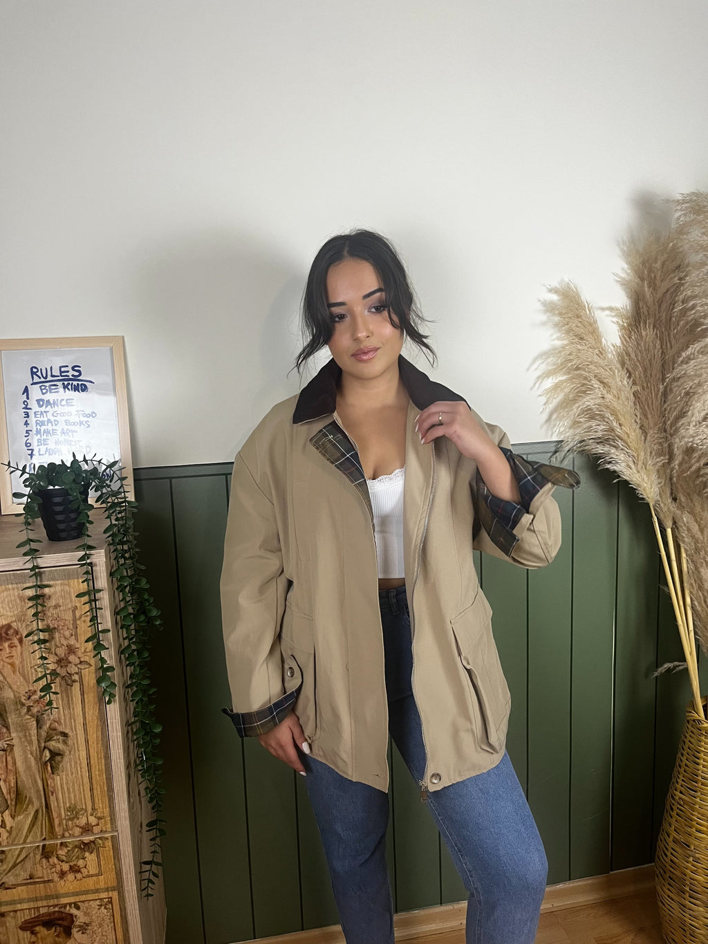 KADİFE YAKA EKOSE DETAYLI TRENÇ MONT