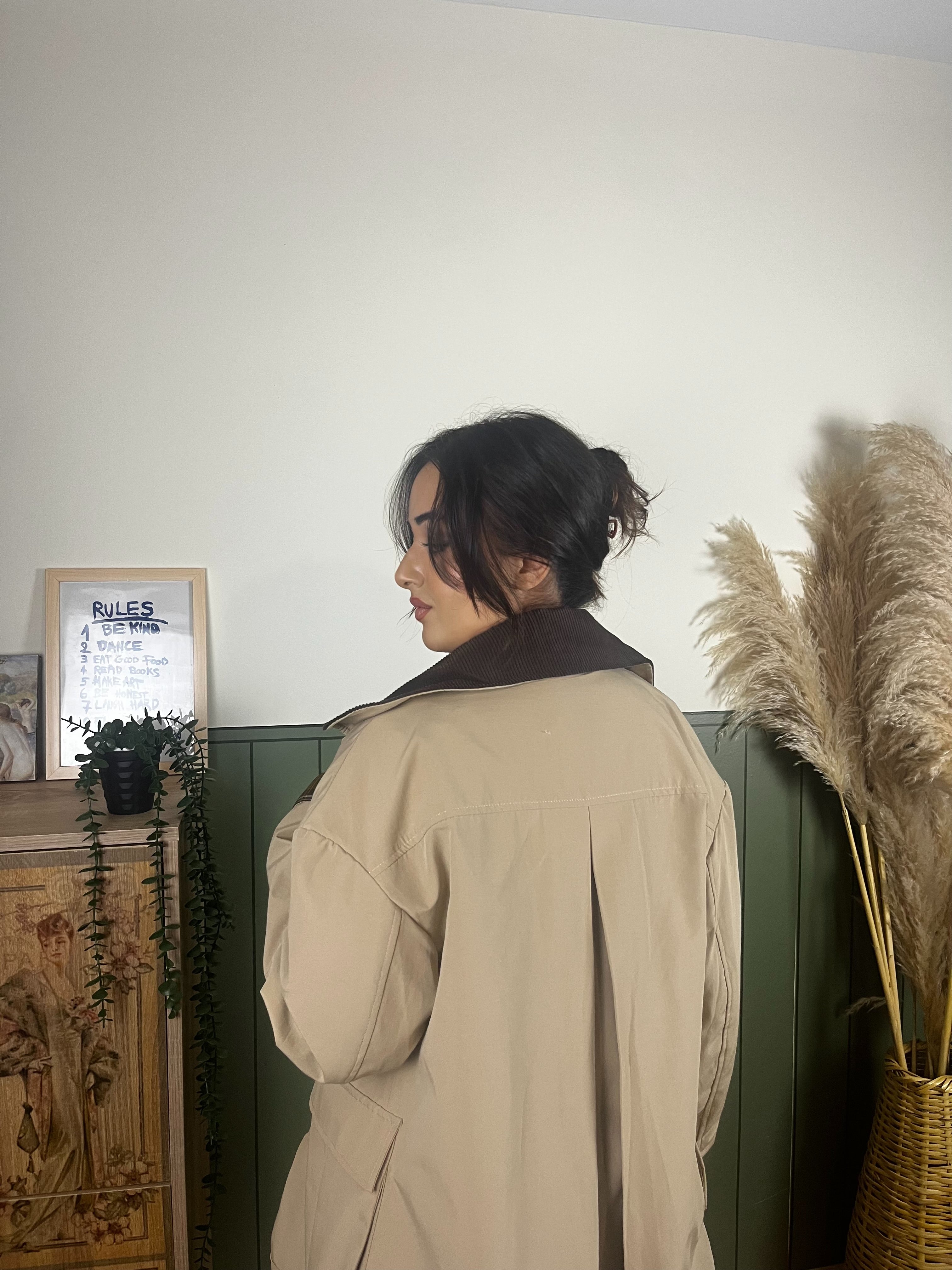 KADİFE YAKA EKOSE DETAYLI TRENÇ MONT