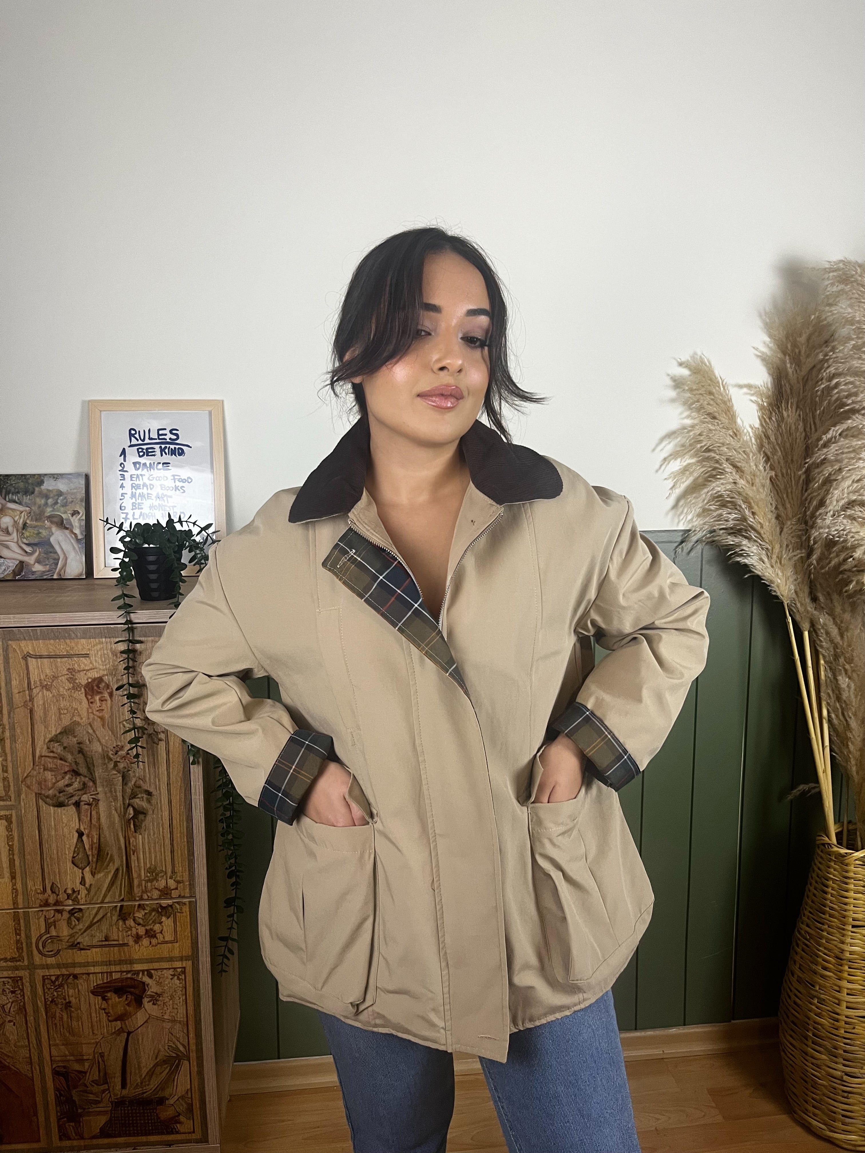 KADİFE YAKA EKOSE DETAYLI TRENÇ MONT