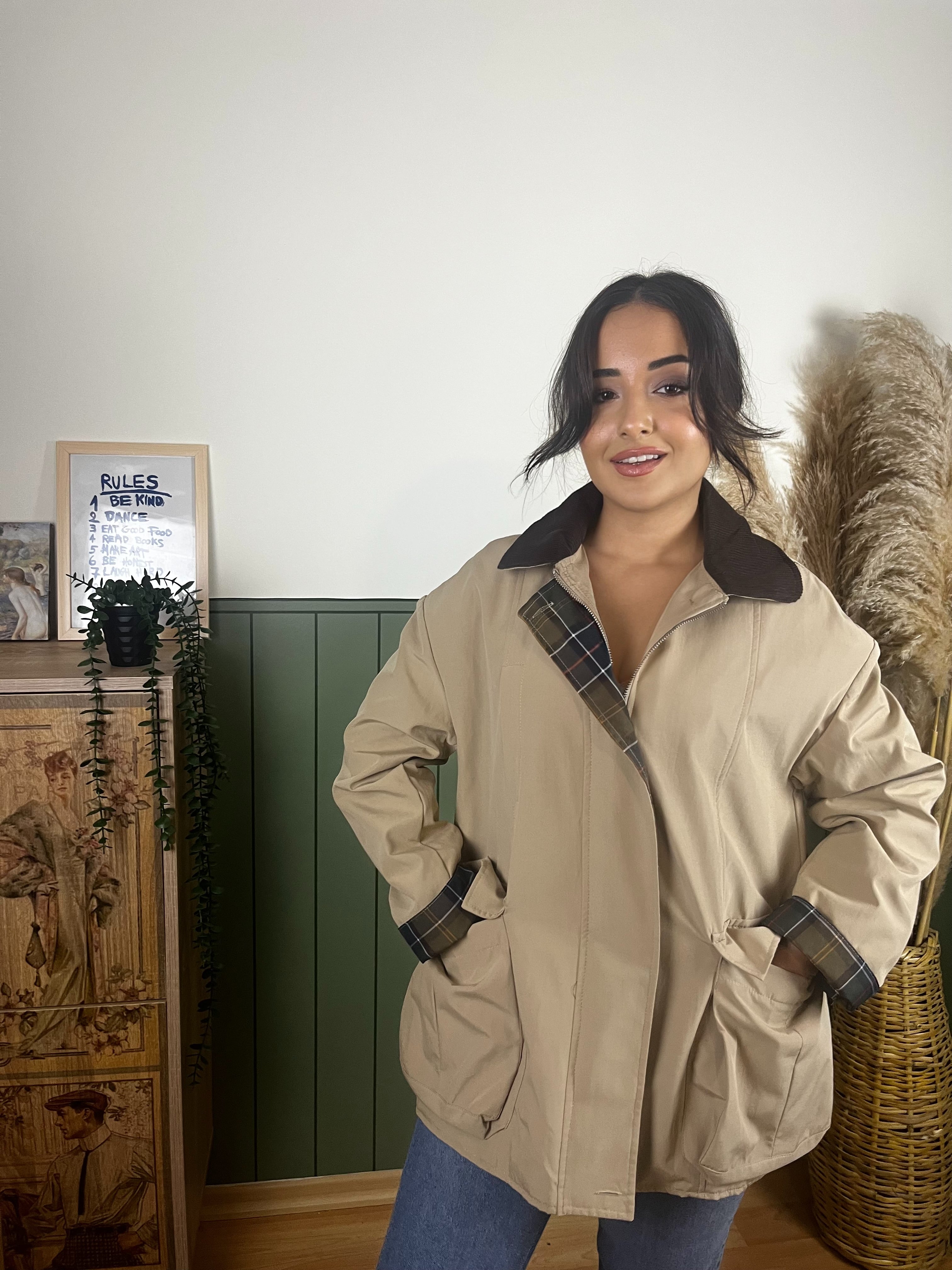 KADİFE YAKA EKOSE DETAYLI TRENÇ MONT