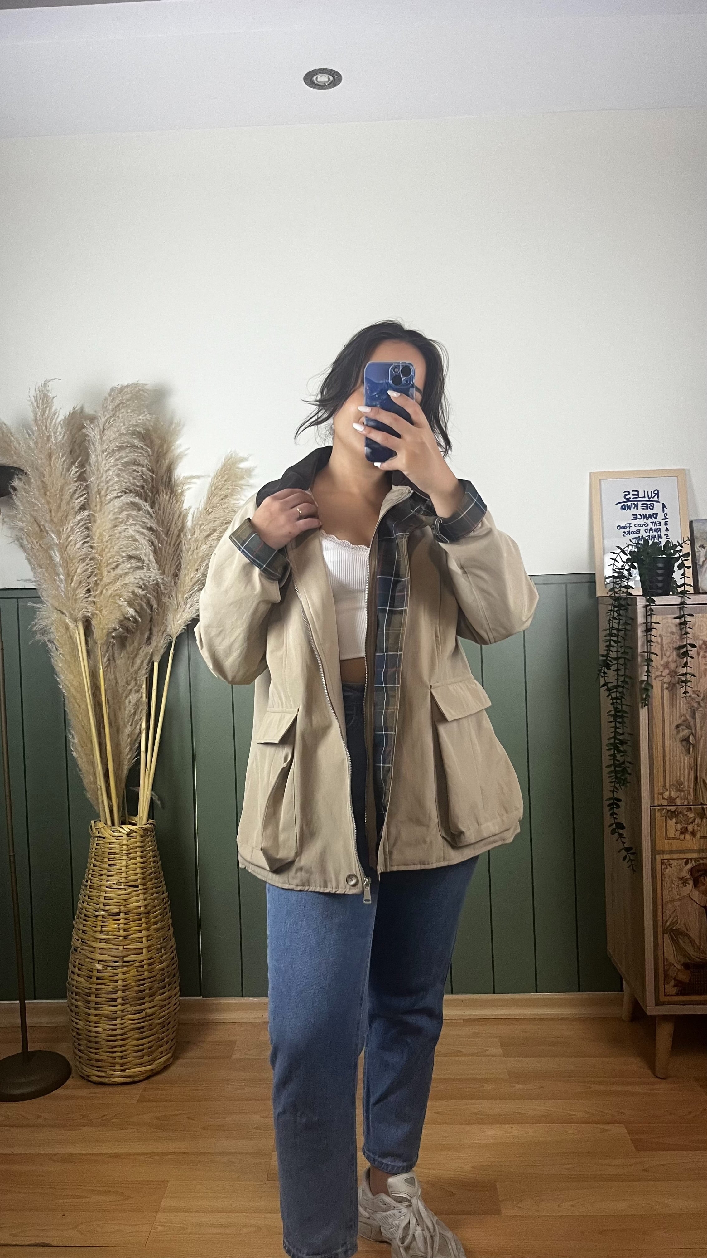 KADİFE YAKA EKOSE DETAYLI TRENÇ MONT